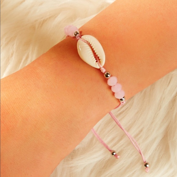LAST SET Pale Pink Cowrie Shell Bracelet - Picture 4 of 4
